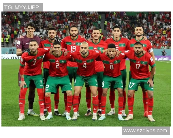 足球合照球星推荐盘点 全球顶级球员与经典合影回顾